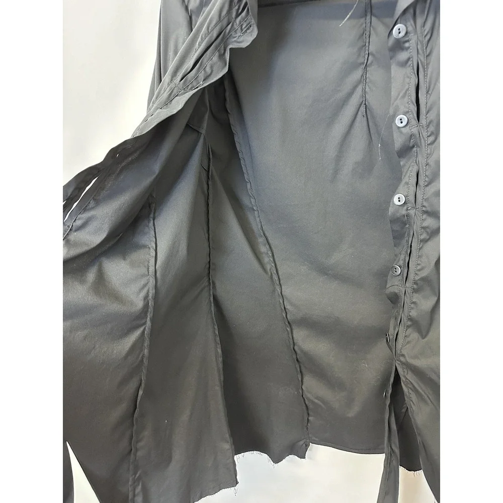 Masnada Women's Vented‎ Button Up Long Sleeve Top         9.5